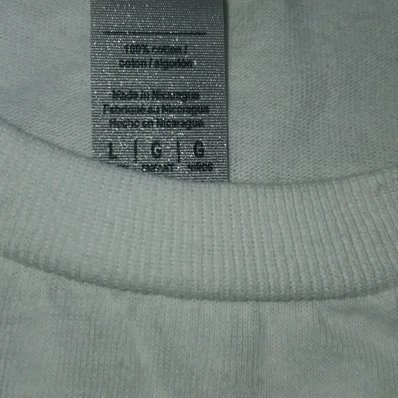 Hello Kitty Tee with matching Socks - Picture 3 of 7